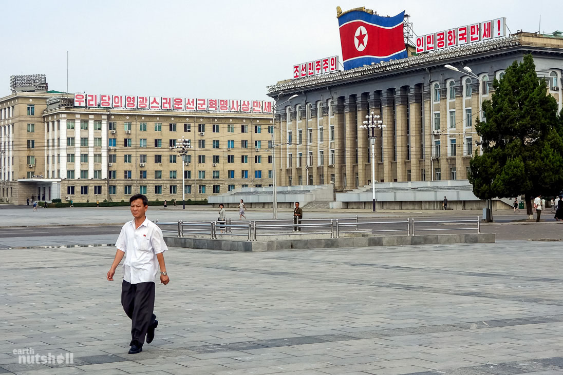 The main ministerial building in Kim Il-Sung Square, Pyongyang. Translations: “Long live our glorious Songun (military-first) revolutionary idea!” and “Long live our Democratic People’s Republic!”